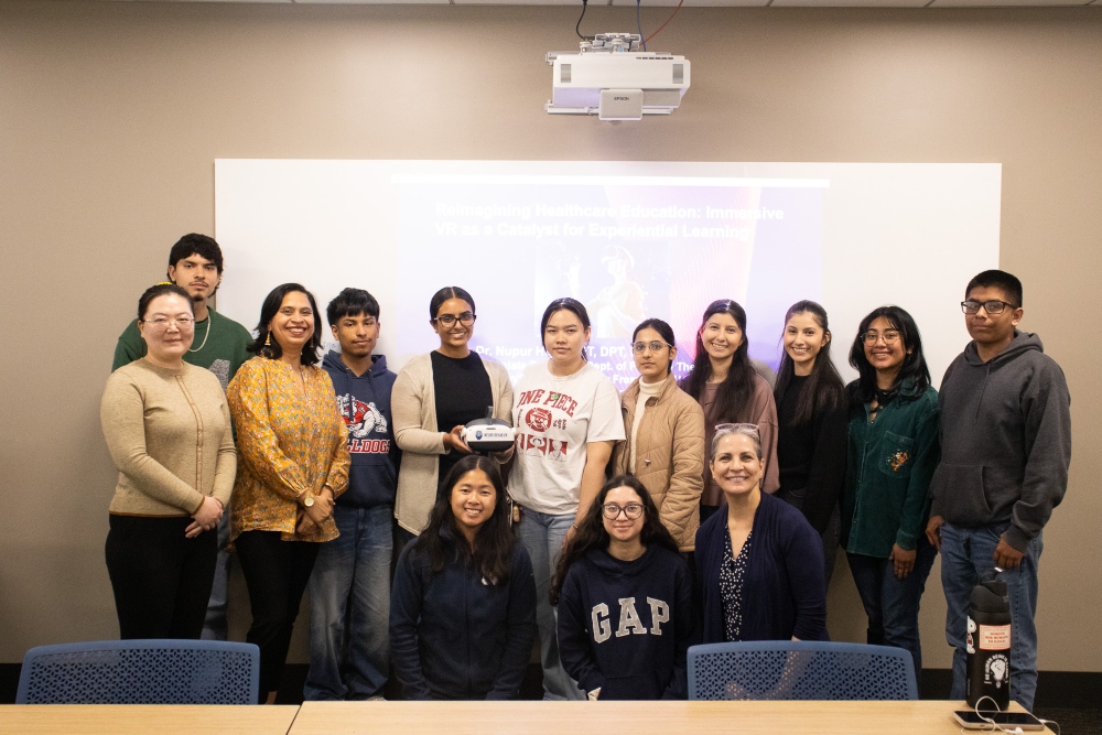 Group photo of students and faculty 
