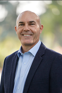 Dr Daniel Barrows